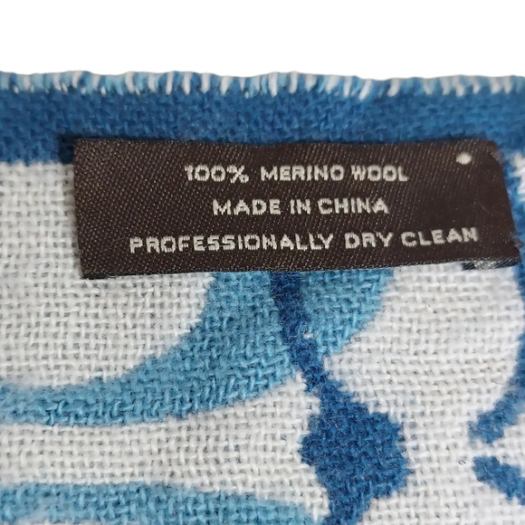 Coach Blues Monogram 100% Merino Wool Oversized‎ Scarf Muffler with fringe - Picture 6 of 15